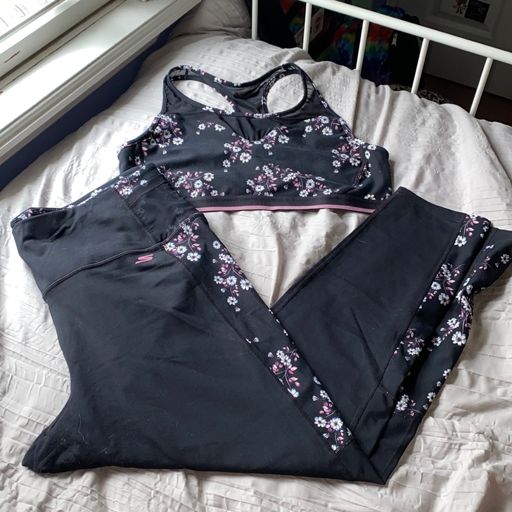 BUNDLE SPORTS BRA AND LEGGINGS